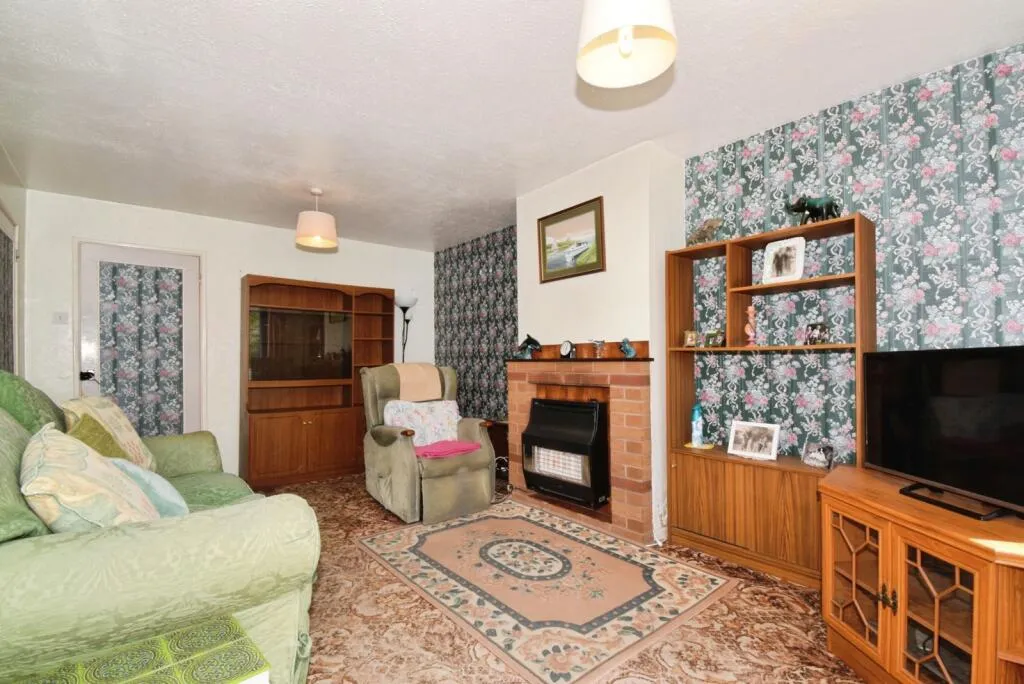 2 bed Semi-Detached