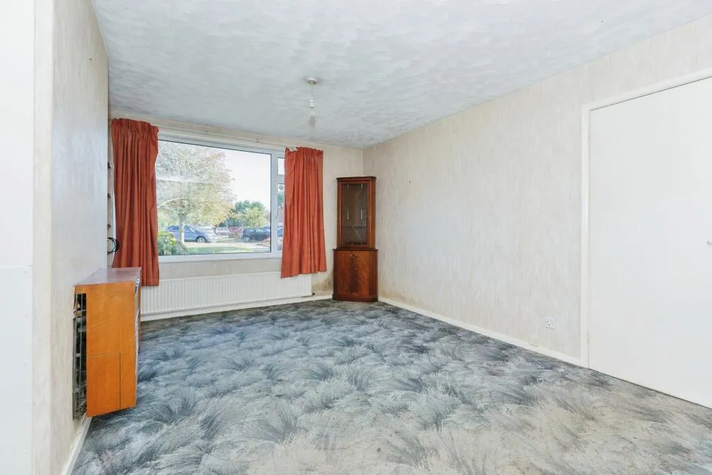 3 bed Semi-Detached