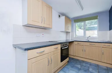 1 bed Ground Flat