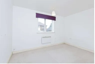 1 bed Ground Flat