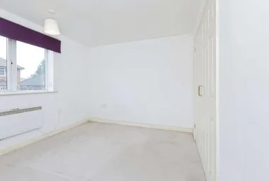 1 bed Ground Flat