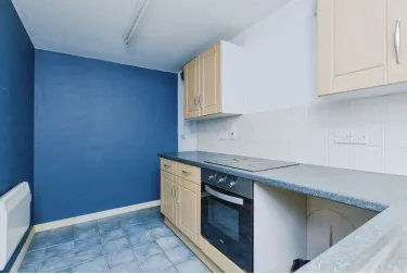1 bed Ground Flat