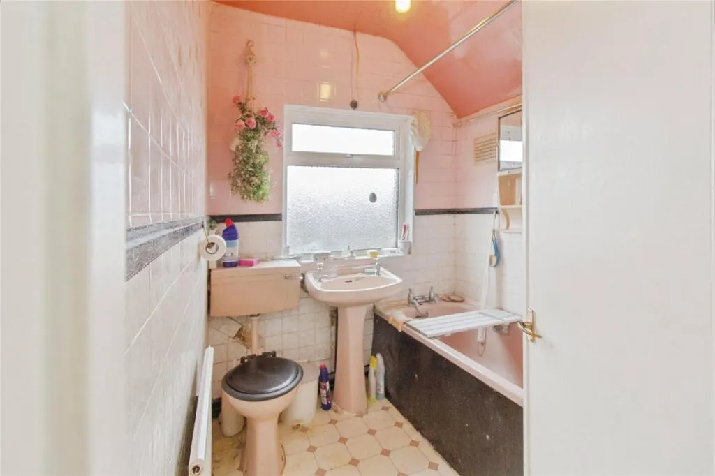 3 bed Detached
