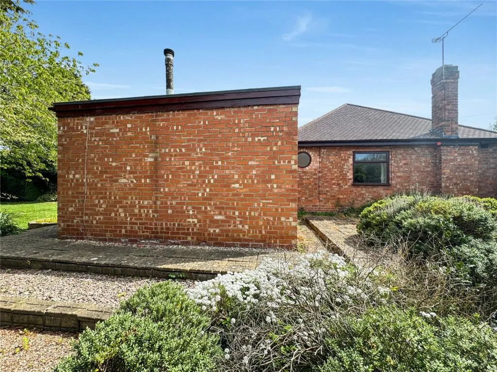 3 bed Detached Bungalow