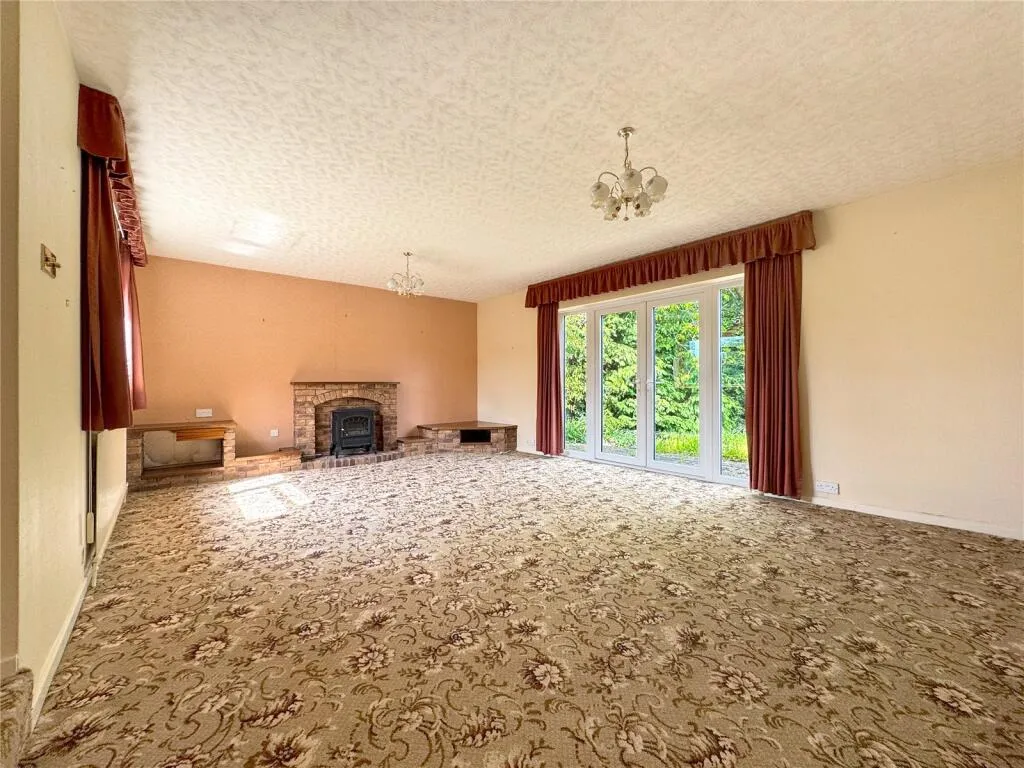3 bed Detached Bungalow