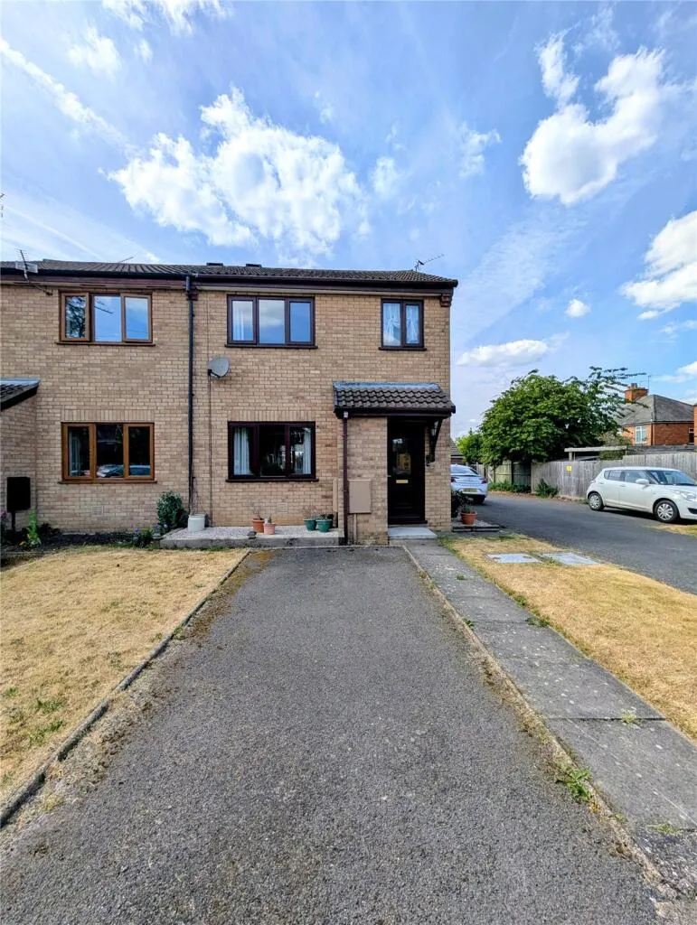 3 bed End of Terrace