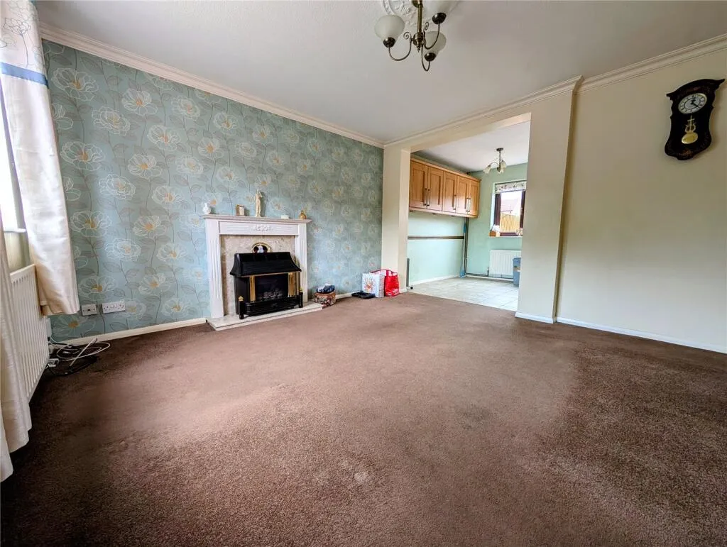 3 bed End of Terrace
