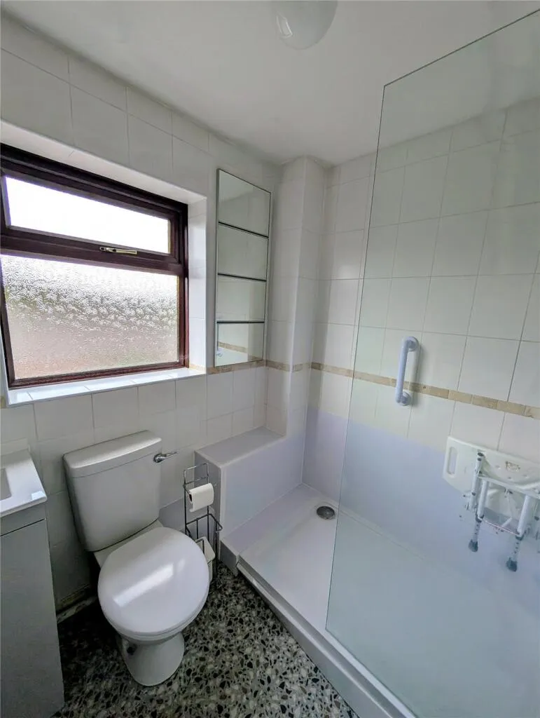 3 bed End of Terrace