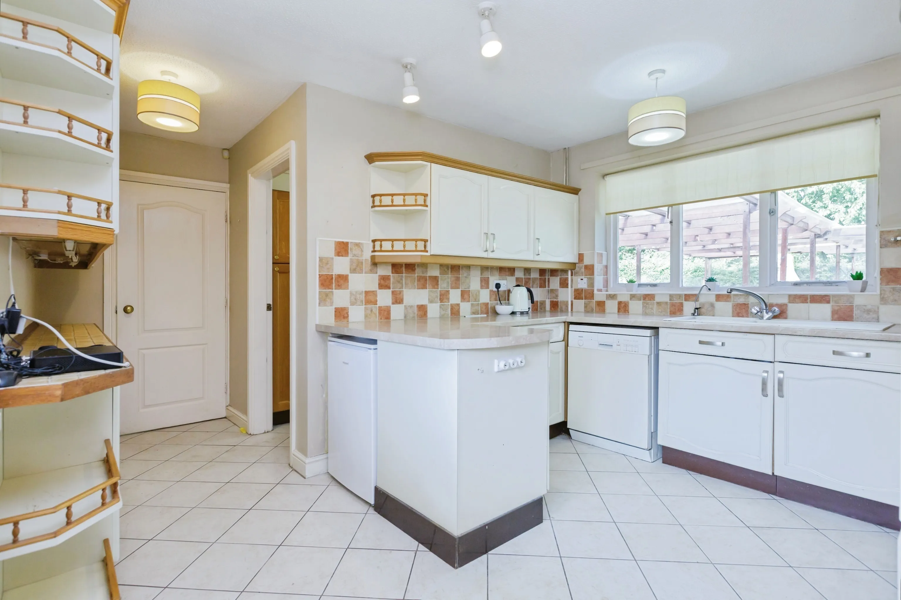 4 bed Detached Bungalow
