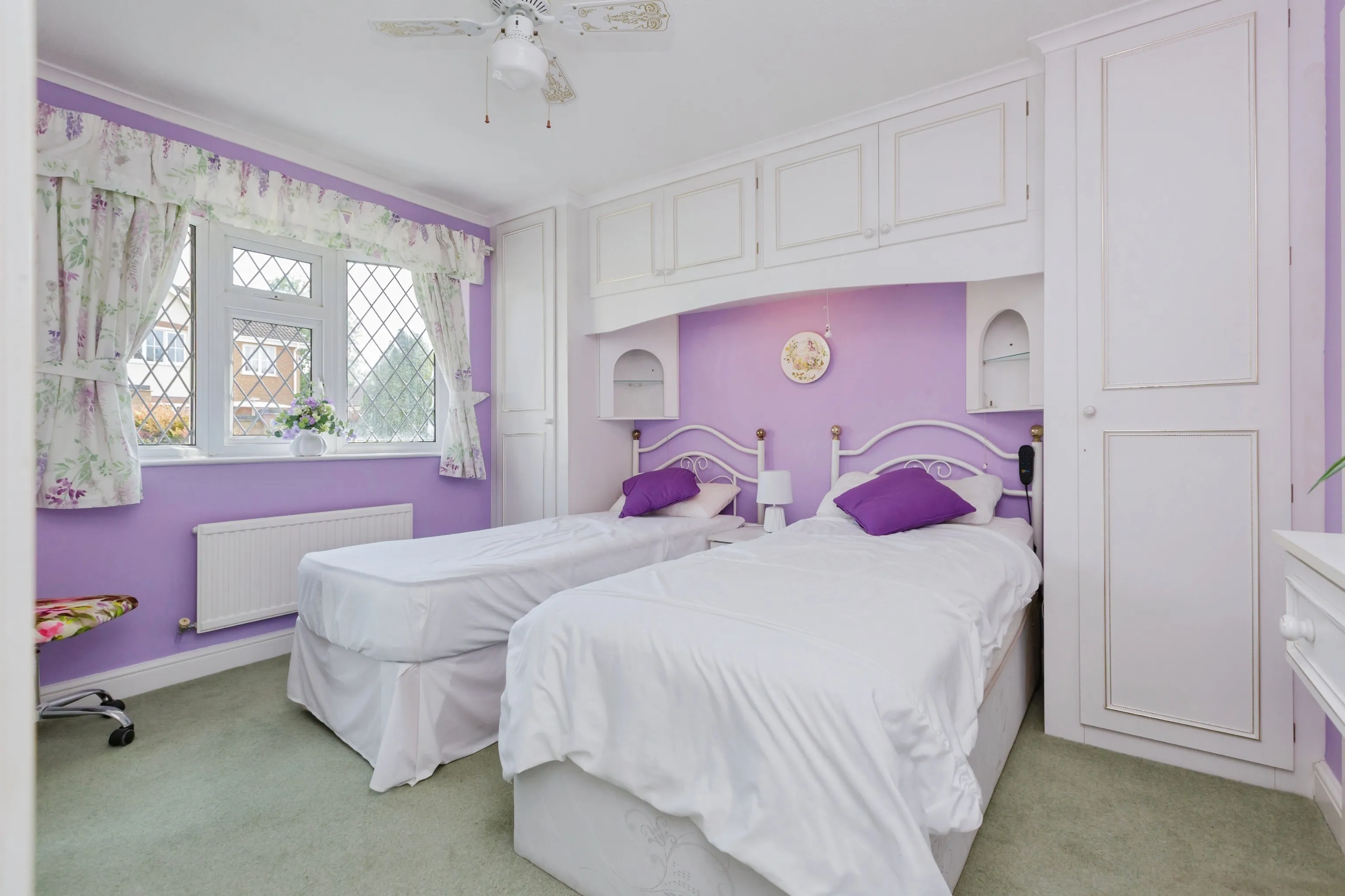 4 bed Detached Bungalow