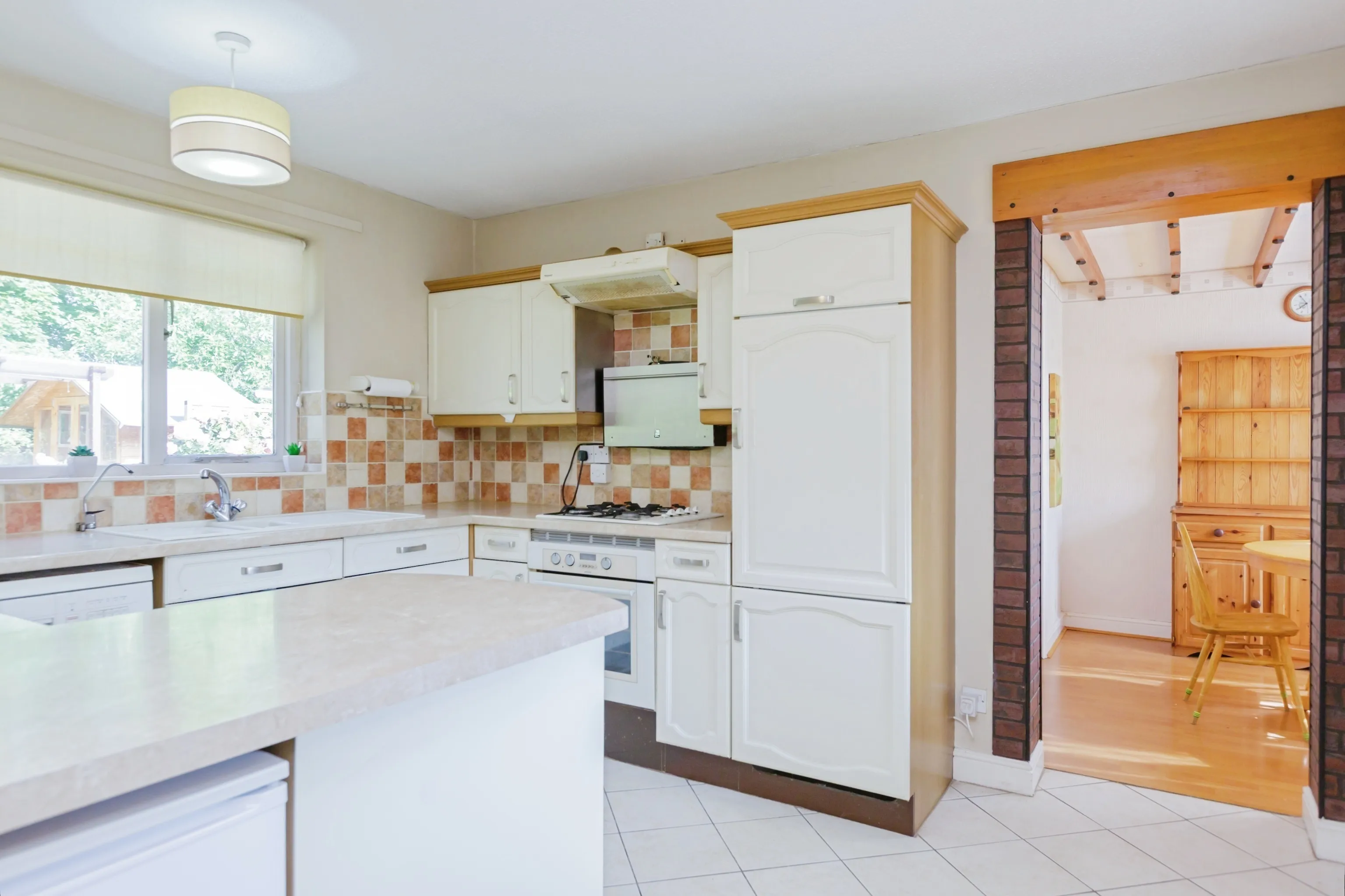 4 bed Detached Bungalow