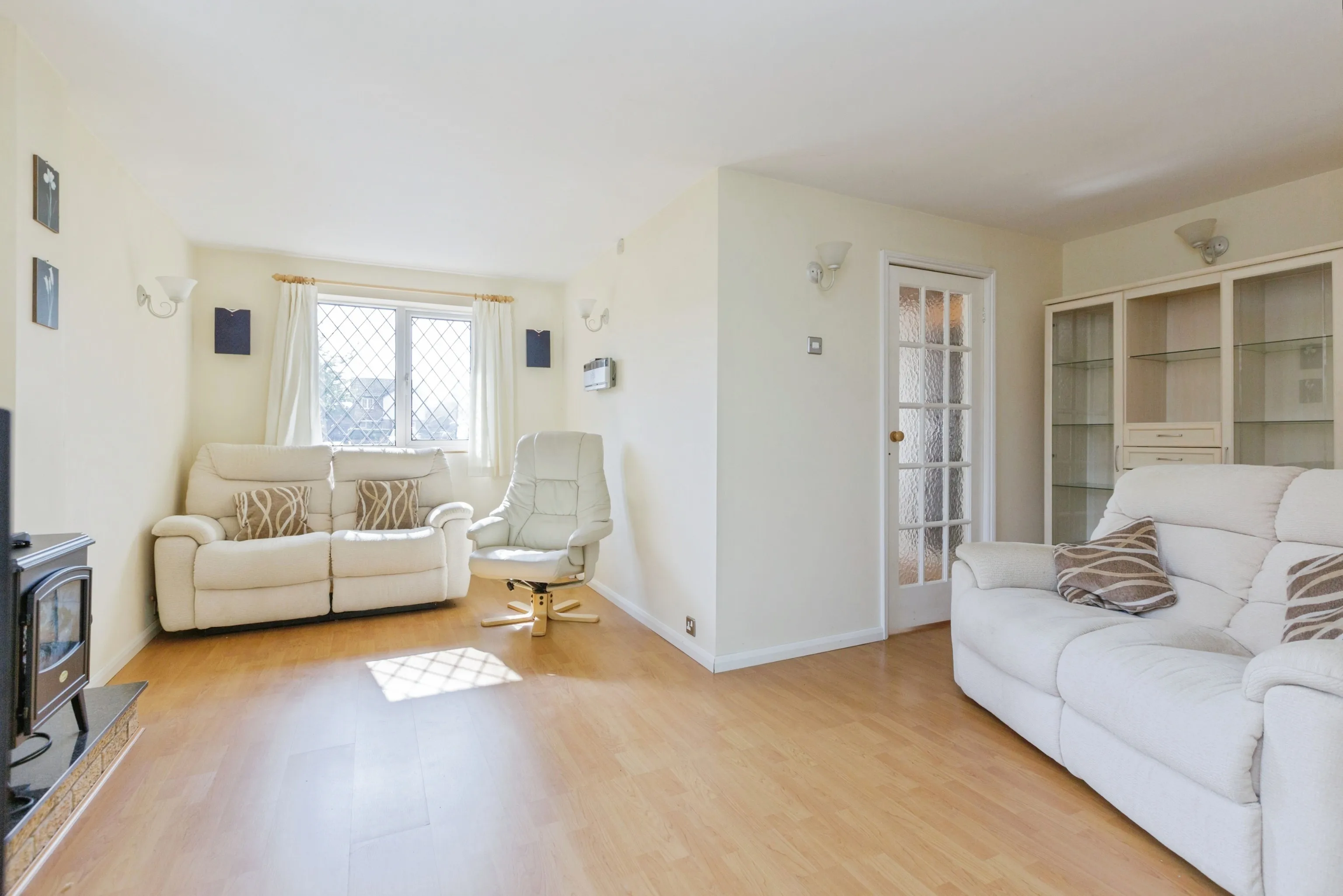 4 bed Detached Bungalow