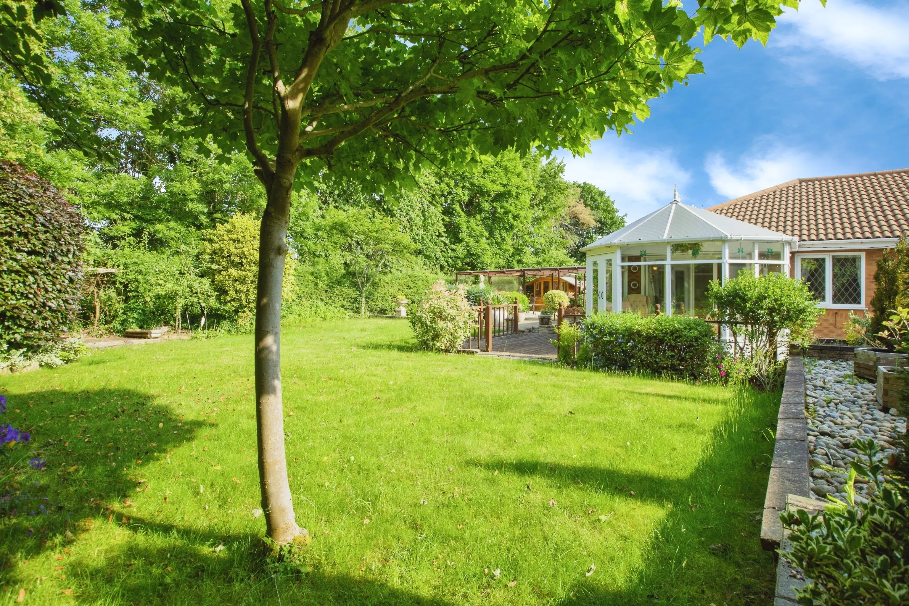 4 bed Detached Bungalow