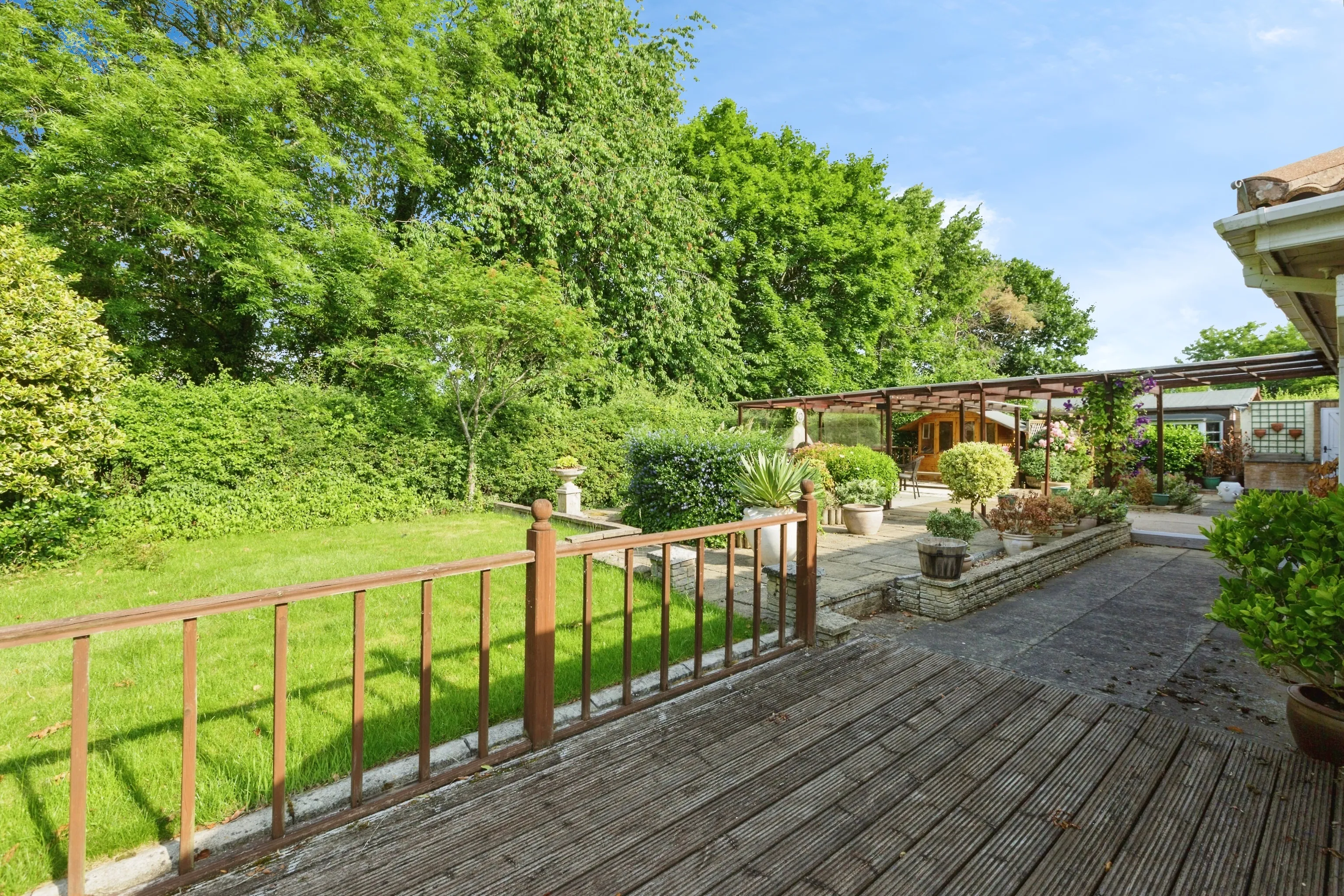 4 bed Detached Bungalow