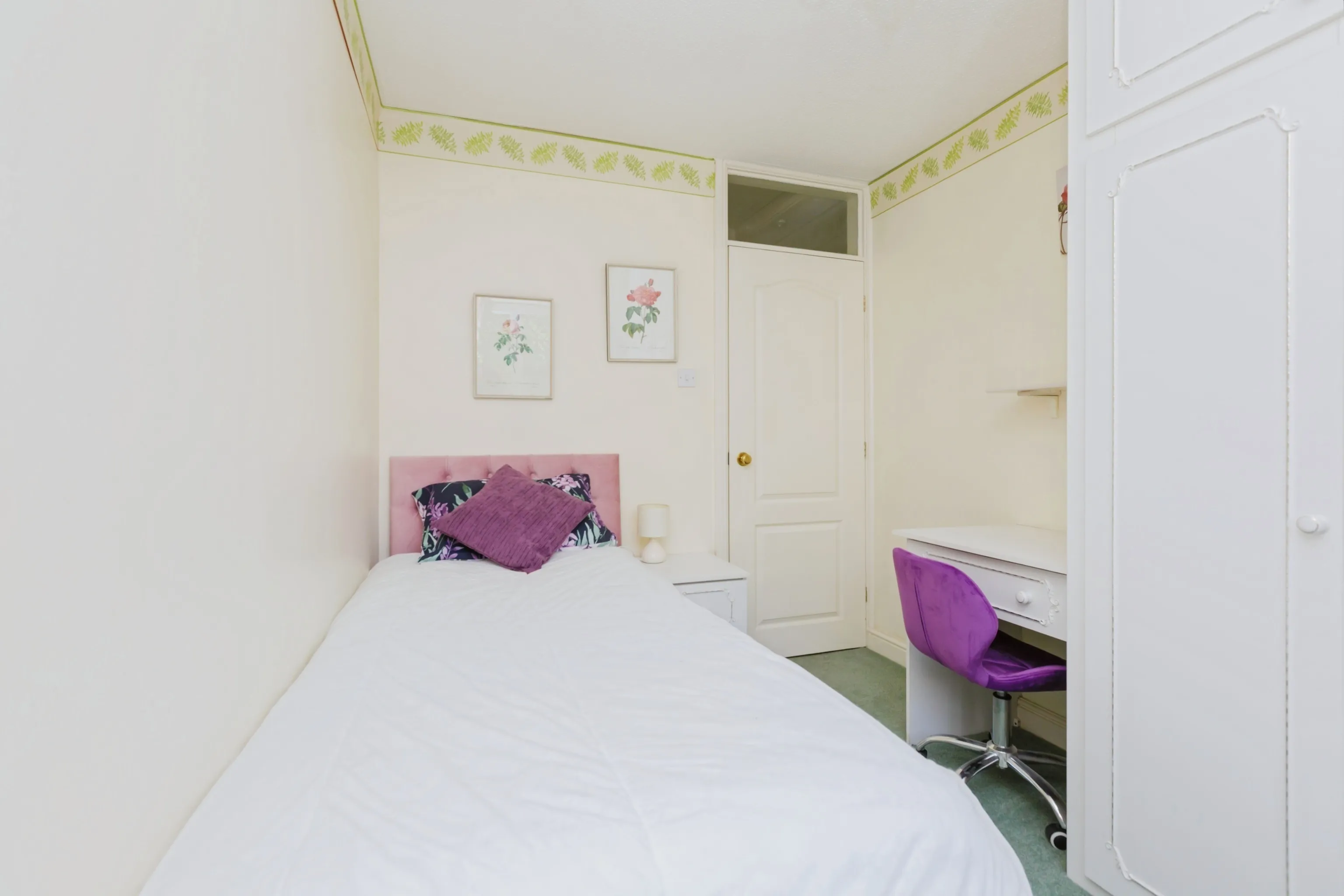 4 bed Detached Bungalow