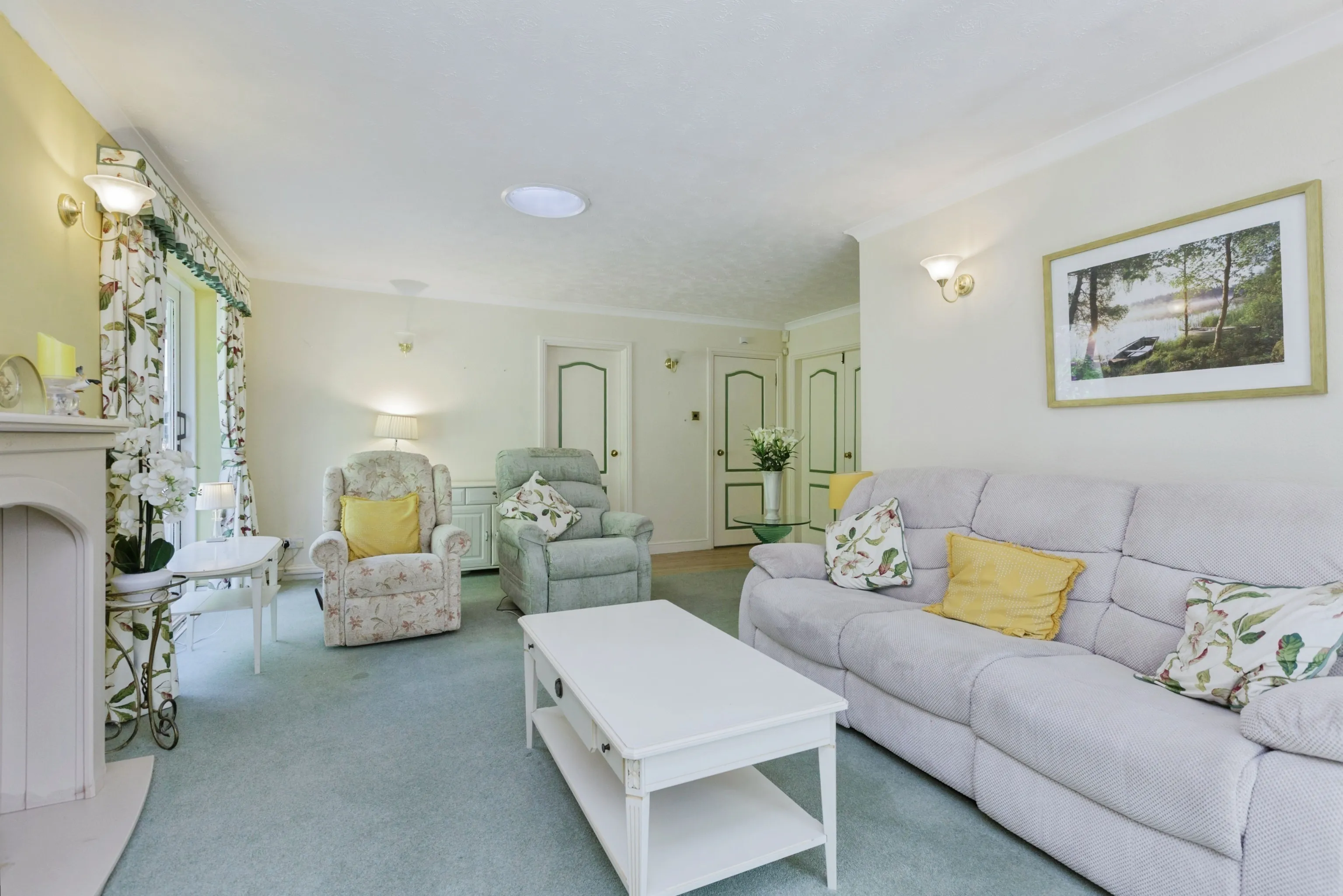 4 bed Detached Bungalow