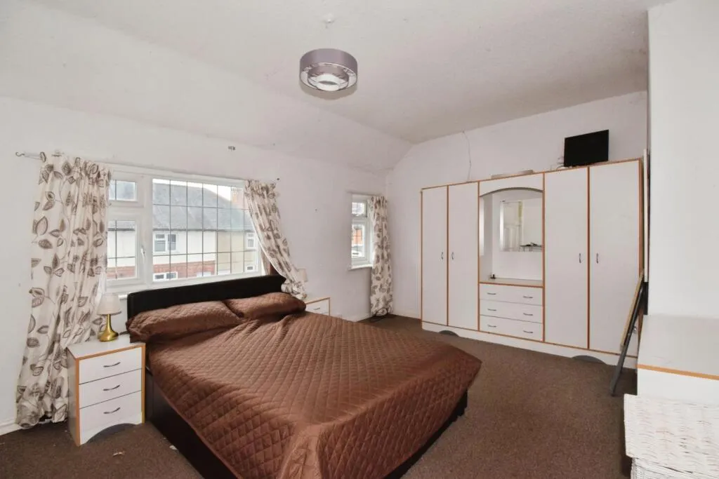 2 bed Terraced