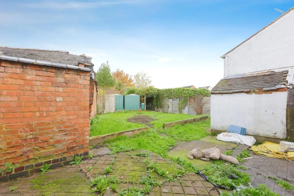 3 bed Terraced