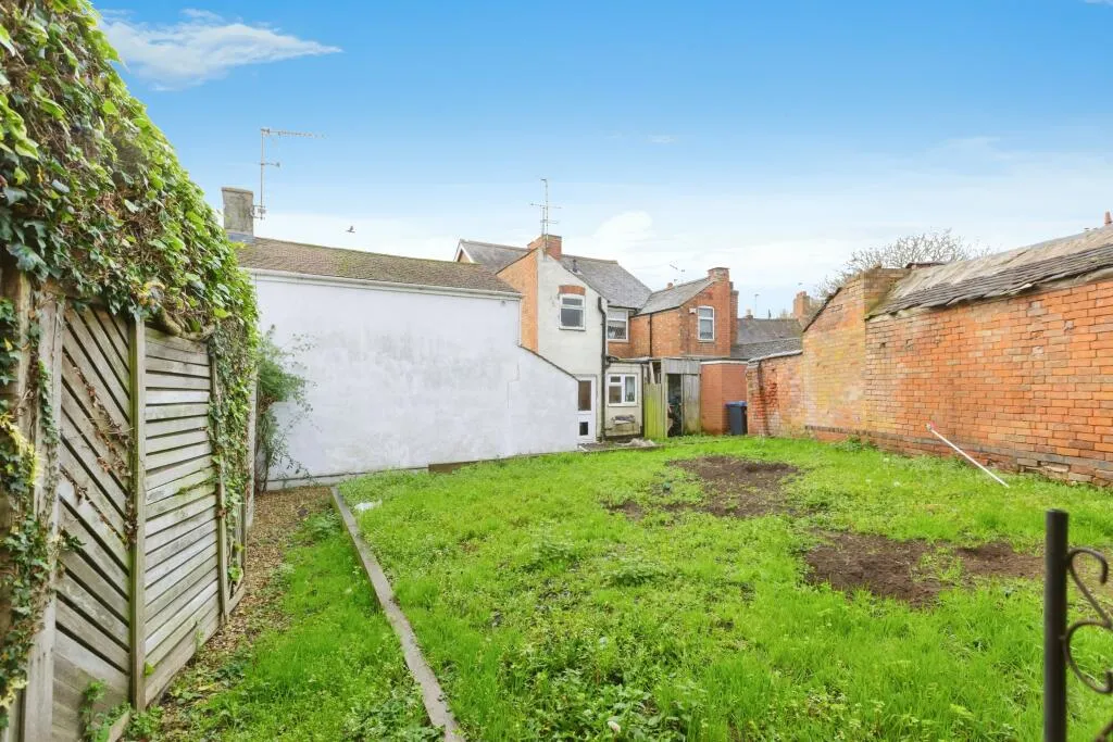 3 bed Terraced