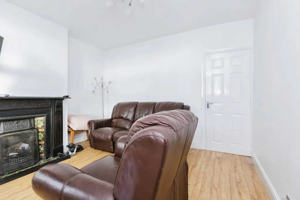 3 bed Terraced