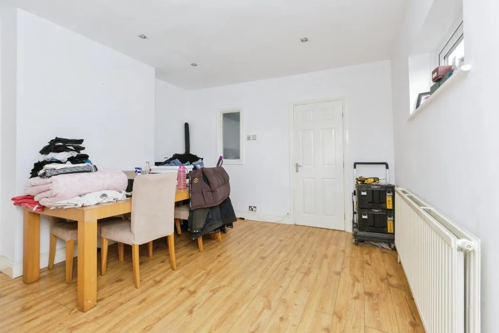 3 bed Terraced