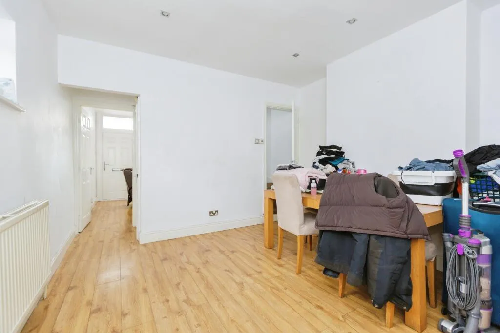 3 bed Terraced
