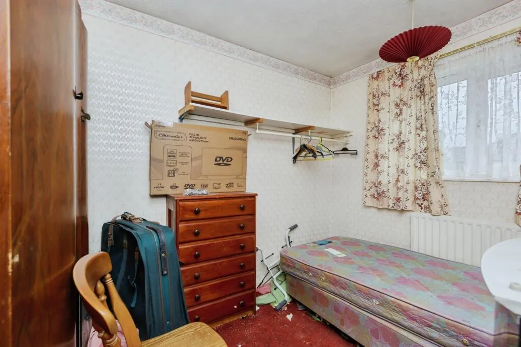 3 bed End of Terrace