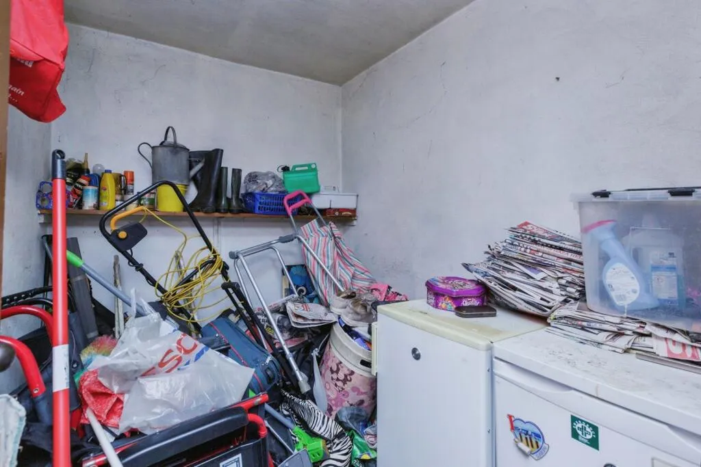 3 bed End of Terrace