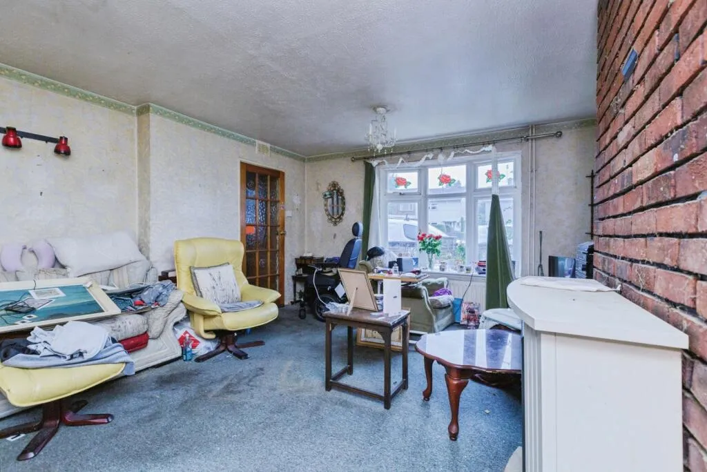 3 bed End of Terrace