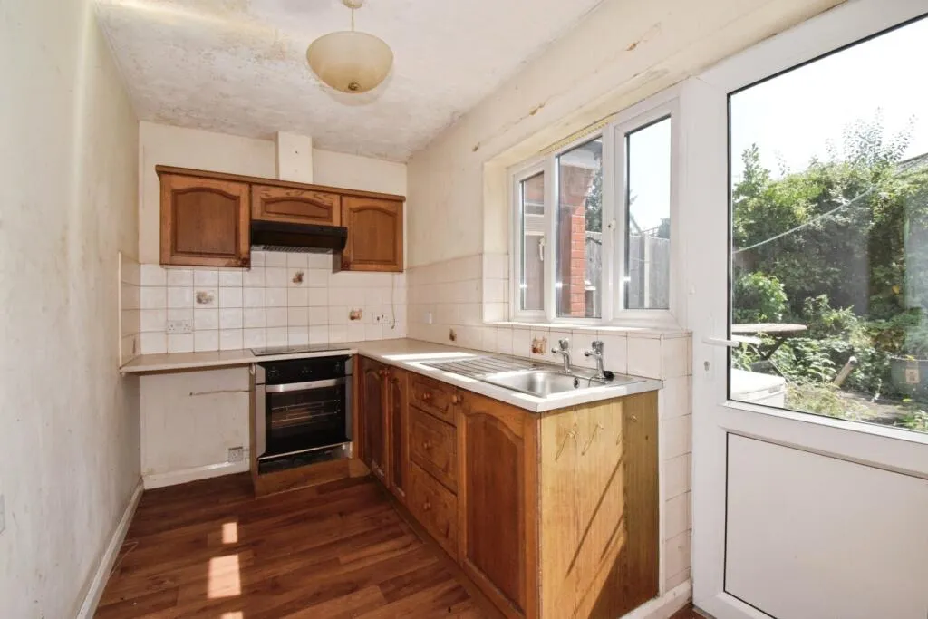 1 bed Semi-Detached Bungalow