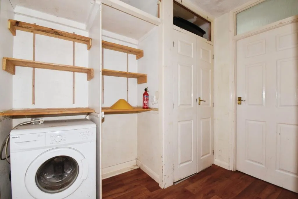 1 bed Semi-Detached Bungalow