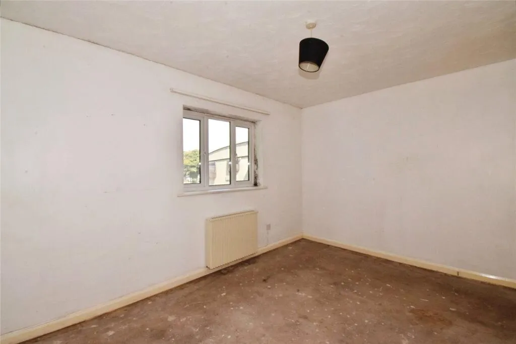 1 bed Semi-Detached Bungalow