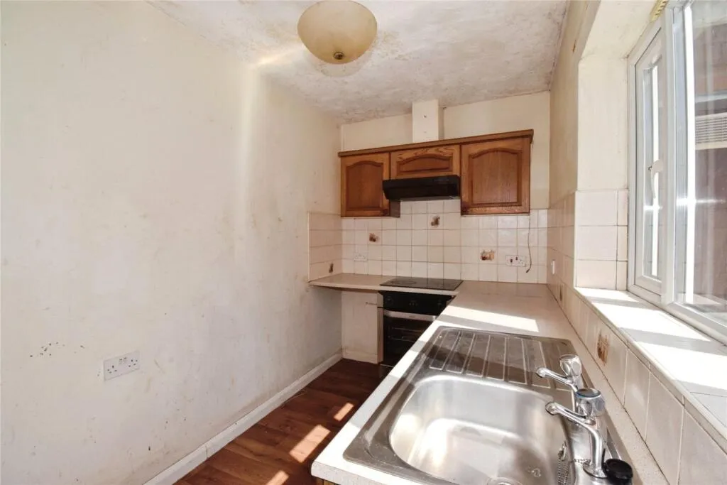 1 bed Semi-Detached Bungalow