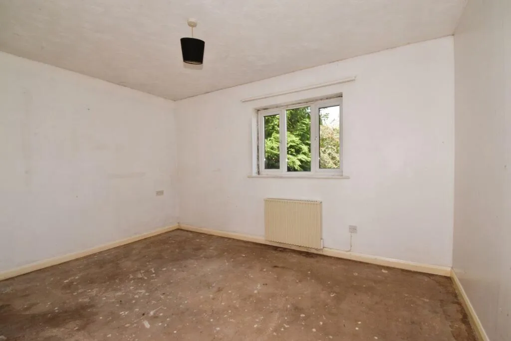 1 bed Semi-Detached Bungalow