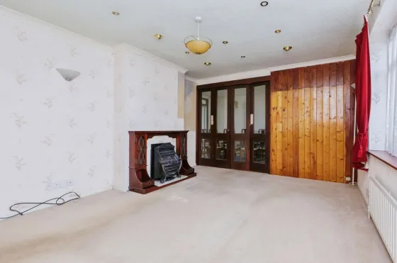 4 bed Link Detached House