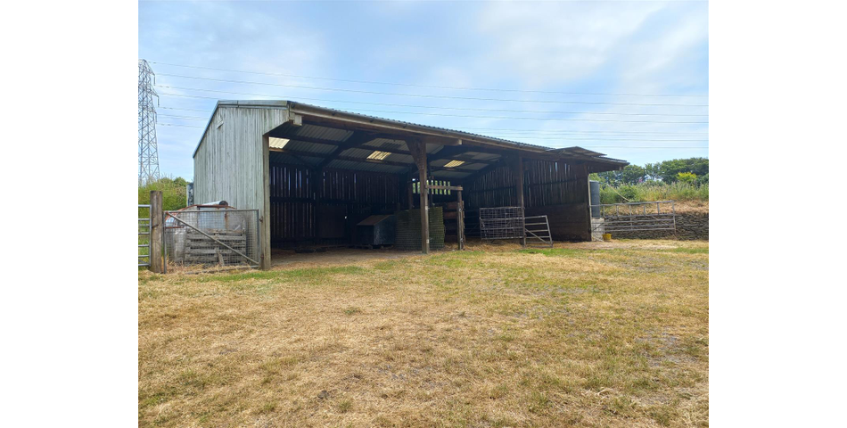 Barn and Land Nr Slaughterbridge - Camelford 