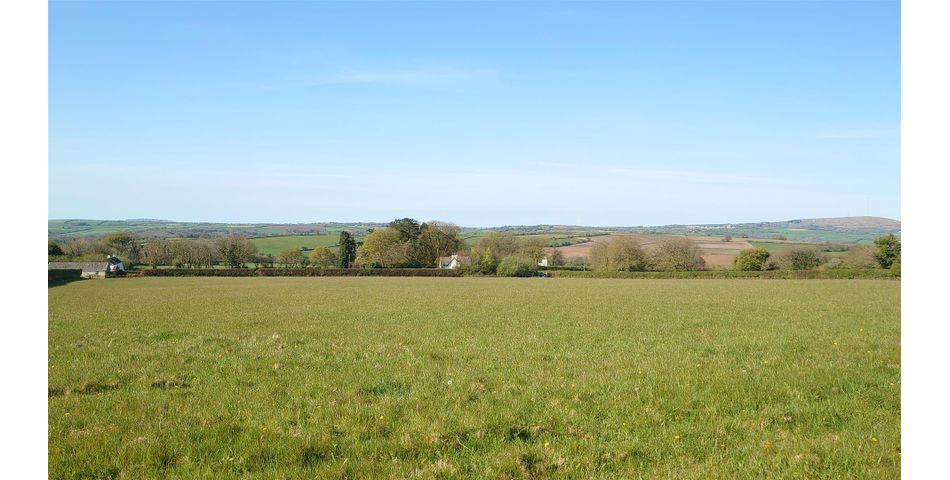 Land on the edge of Kelly Bray - Lot 2