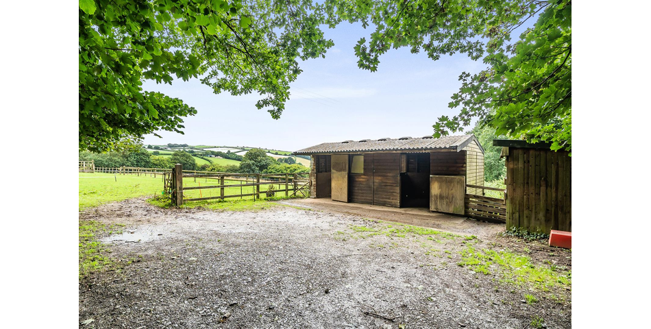Land & Stables at Mount - Bodmin