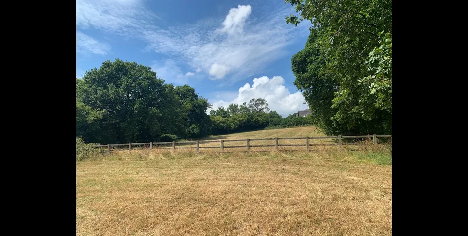 Land adjacent to The Ilsington Hotel 