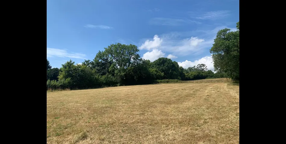 Land adjacent to The Ilsington Hotel 