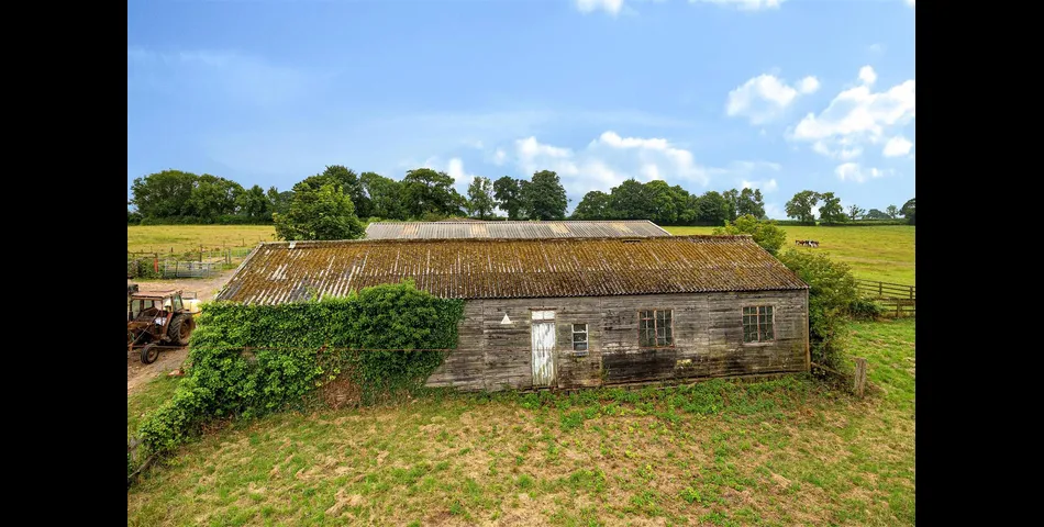 Land & Buildings at Paye Farm - Churchstanton
