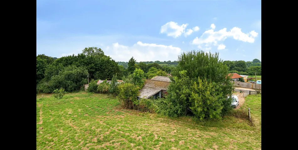 Land & Buildings at Paye Farm - Churchstanton