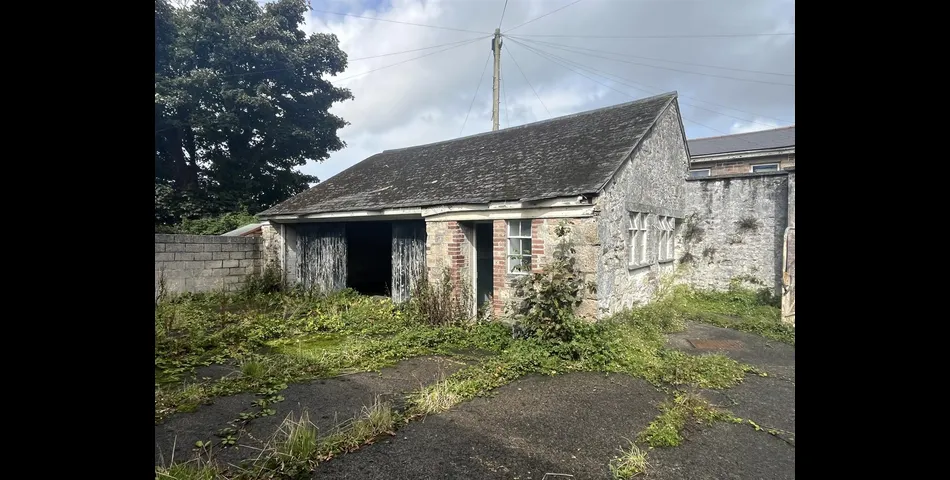 West End Workshop - Redruth