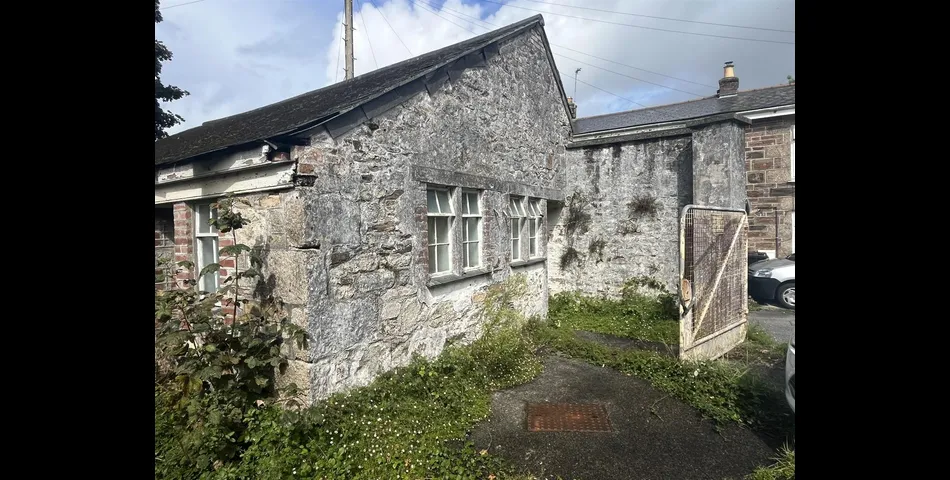 West End Workshop - Redruth
