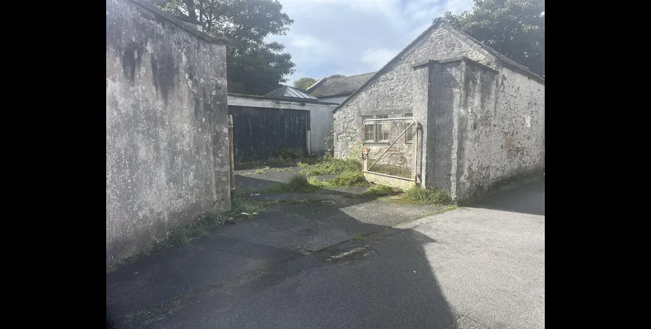 West End Workshop - Redruth