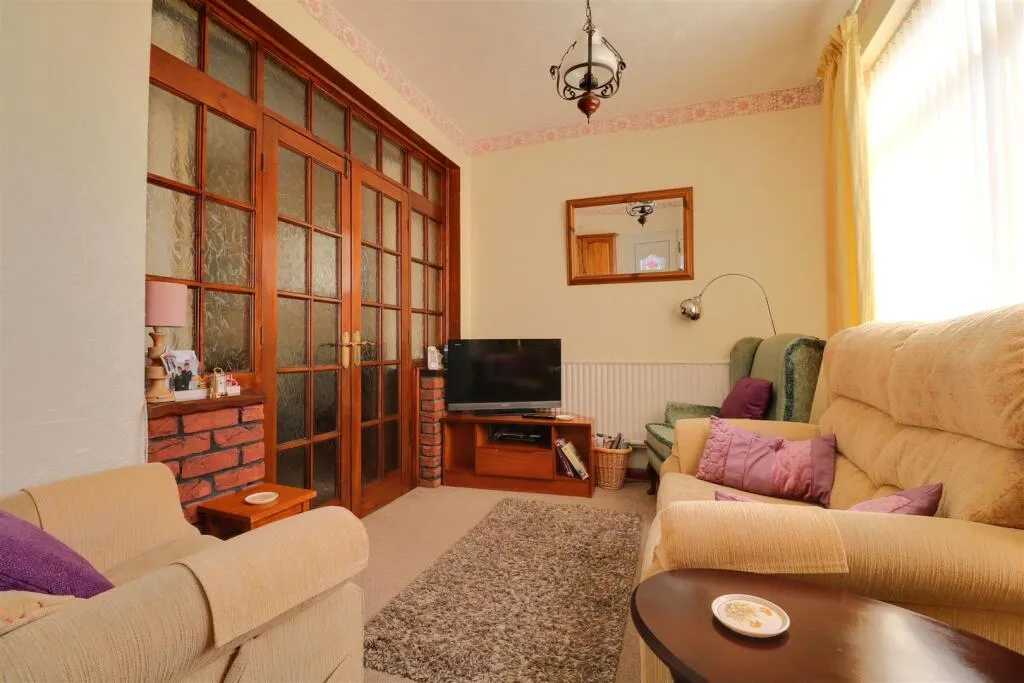 3 bed Semi-Detached