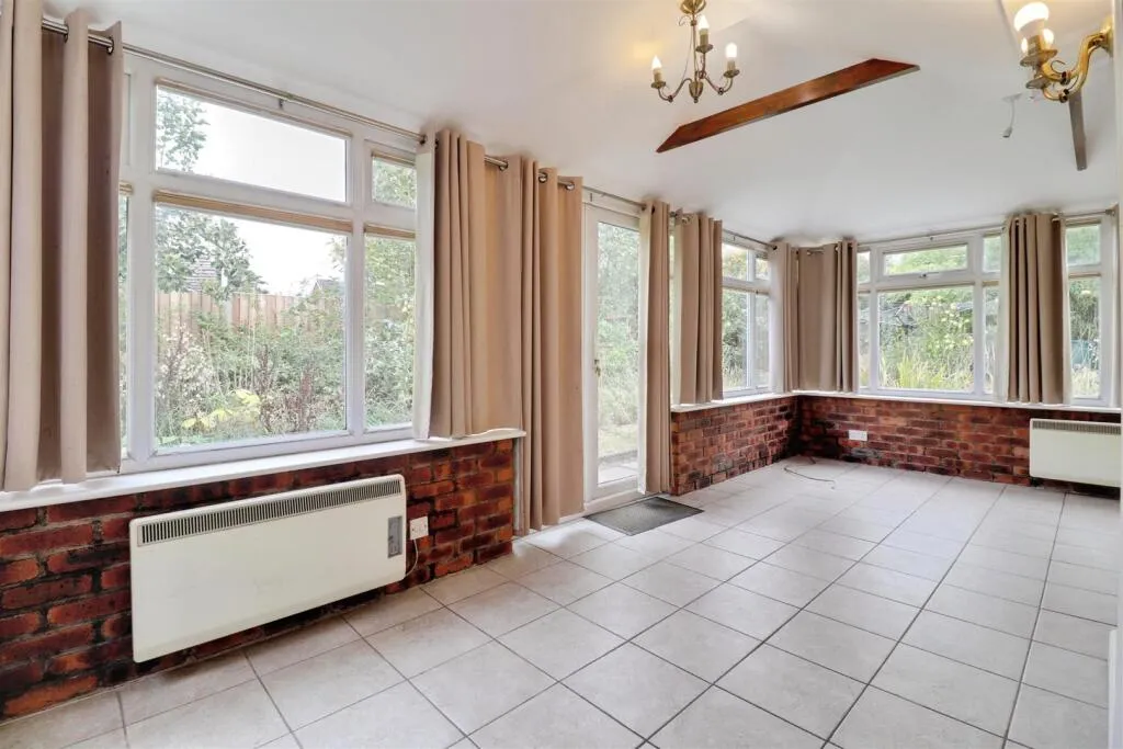 2 bed End of Terrace