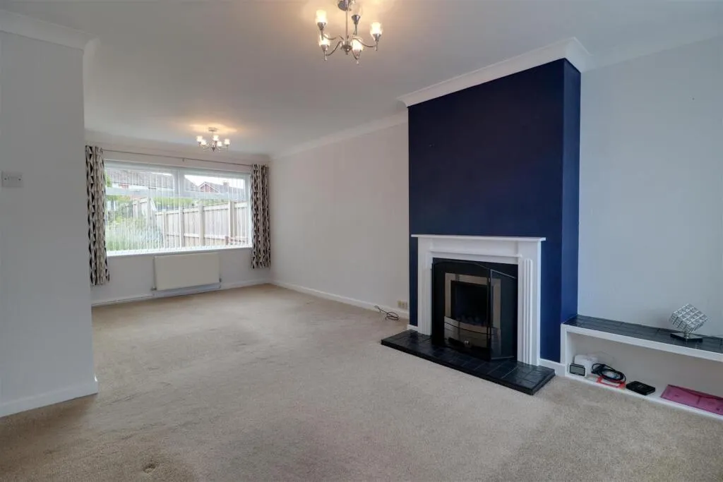 3 bed Semi-Detached