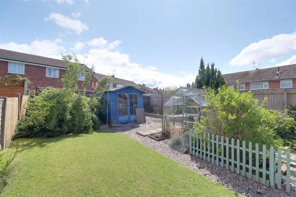 3 bed Semi-Detached