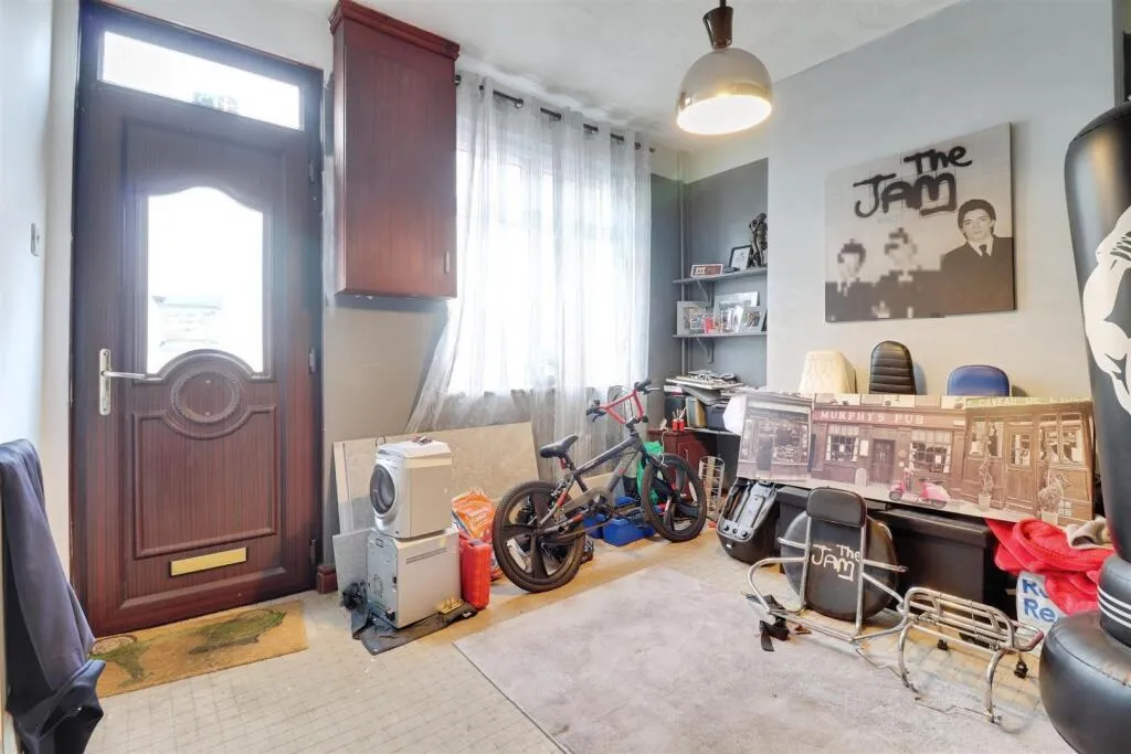2 bed Terraced